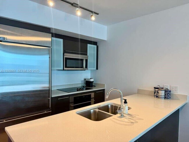 Building Photo - 55 SE 6th St