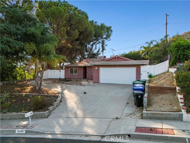Primary Photo - 10685 Ledeen Dr