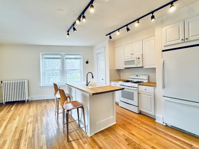 Primary Photo - 53 Prospect St