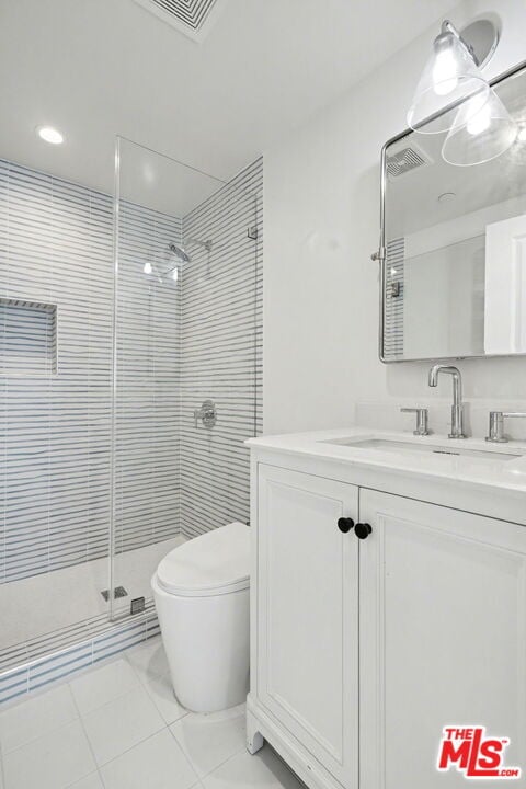 Building Photo - 7832 Croydon Ave