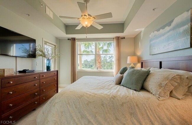 Building Photo - 10700 Ravenna Way