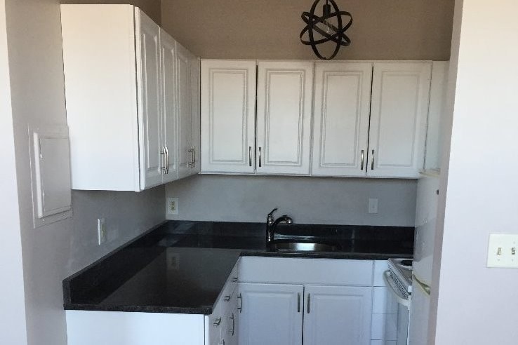 Building Photo - 4 Essex St