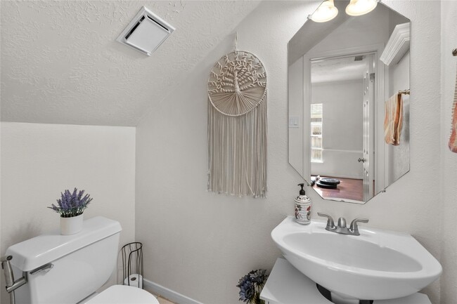 Building Photo - 3223 Autumn Bridge Ln