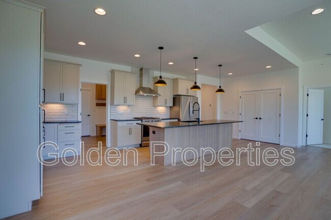 Building Photo - 7768 N Girard Cir
