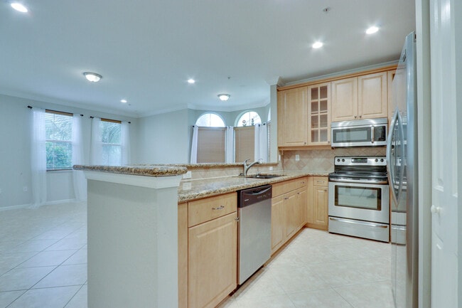 Building Photo - 1365 Vía De Pepi