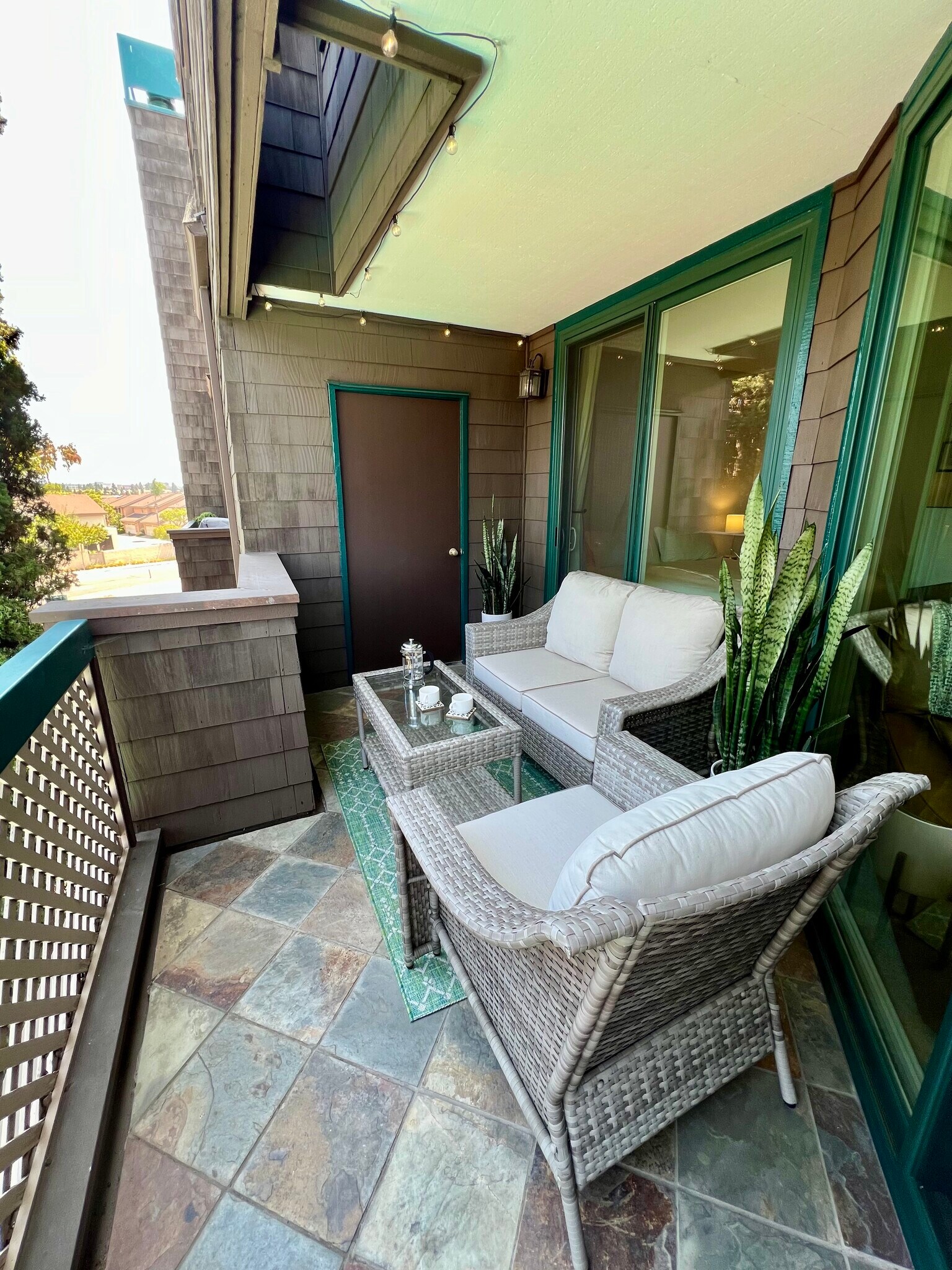 Patio - 4435 Nobel Dr