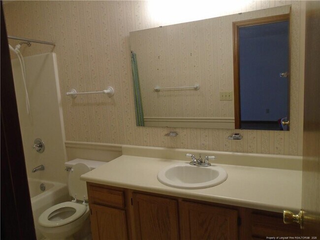 Building Photo - 921 Glen Reilly Dr