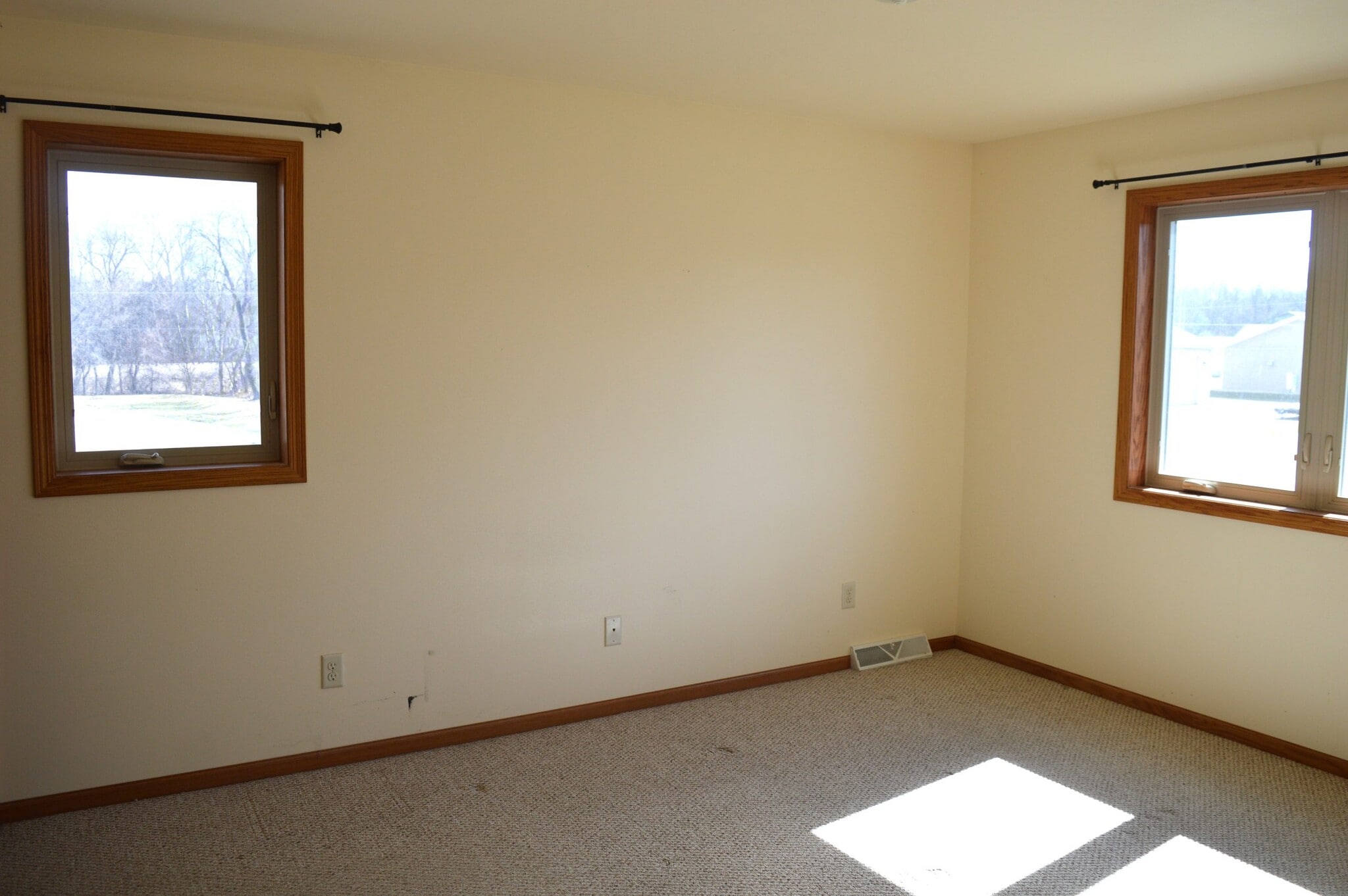 Building Photo - 1121 Union Rd