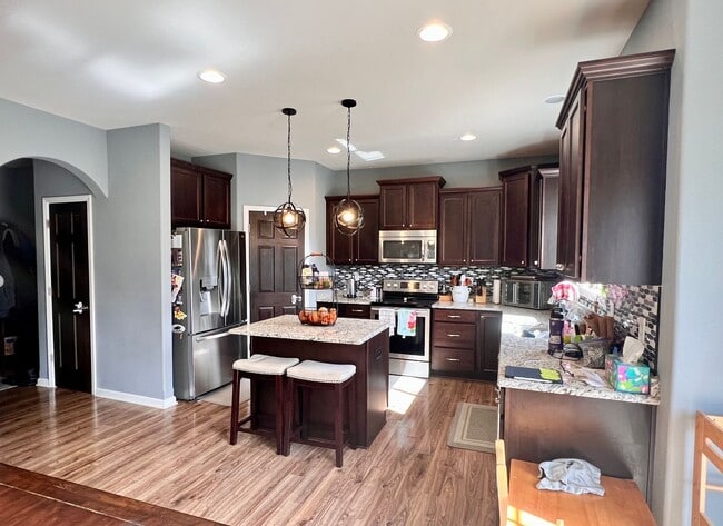 Building Photo - Menomonee Falls Single Family Home for Rent!