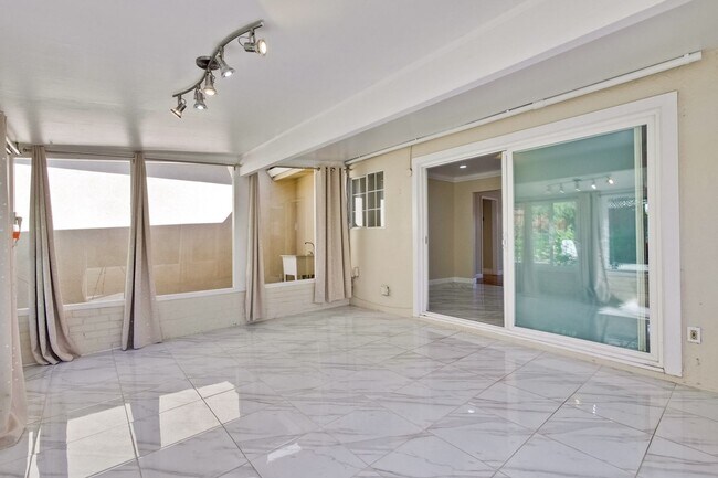 Building Photo - Turnkey Home with Natural Light & Upgrades...