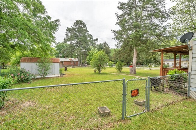 Building Photo - 601 Travelers Rest Rd