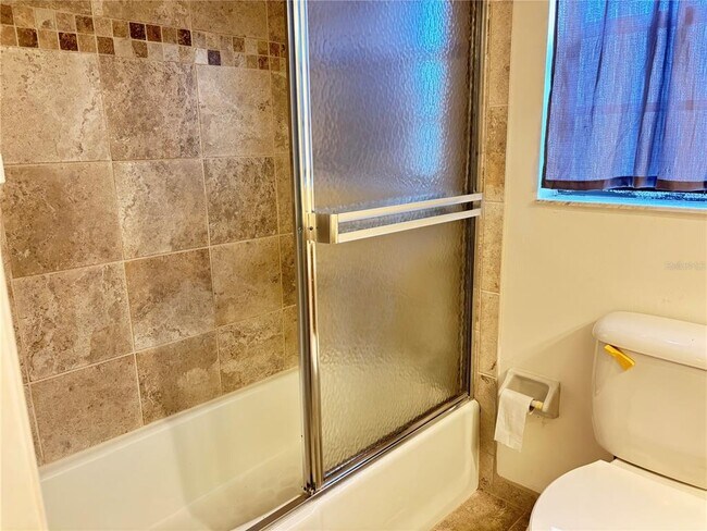 Building Photo - 7070 Fairway Bend Ln