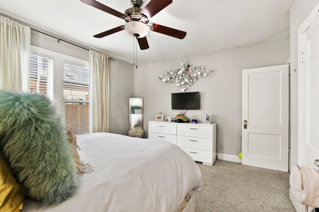 Building Photo - 5805 Vickery Blvd