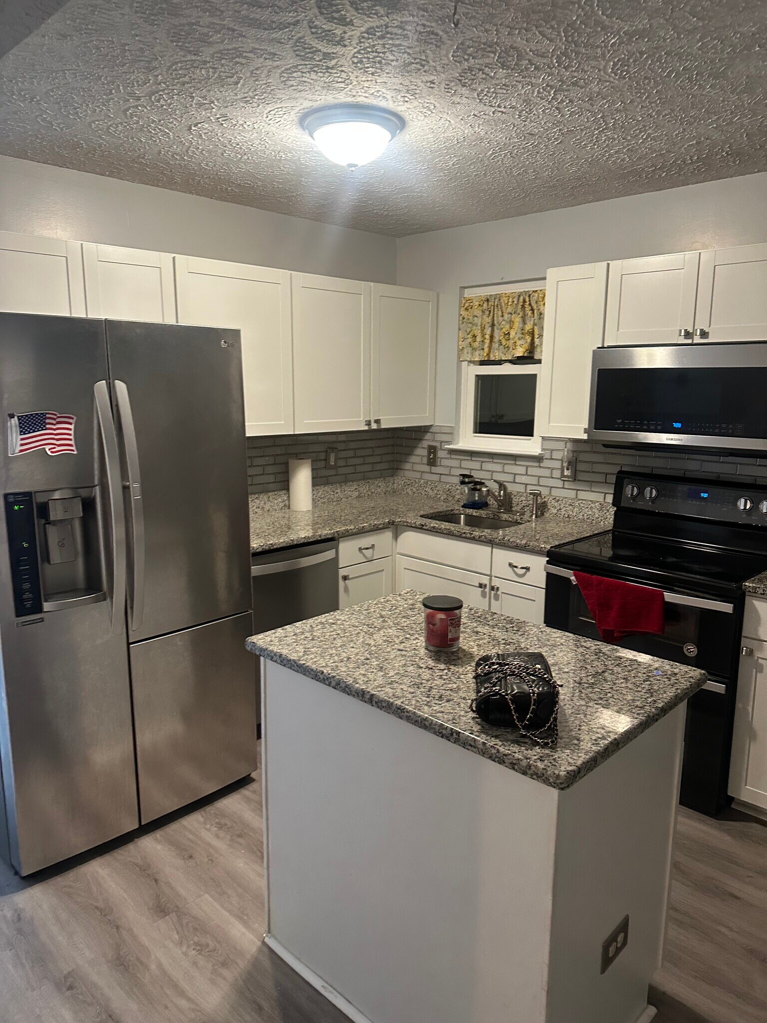 Kitchen - 701 Cedar Crest Ct