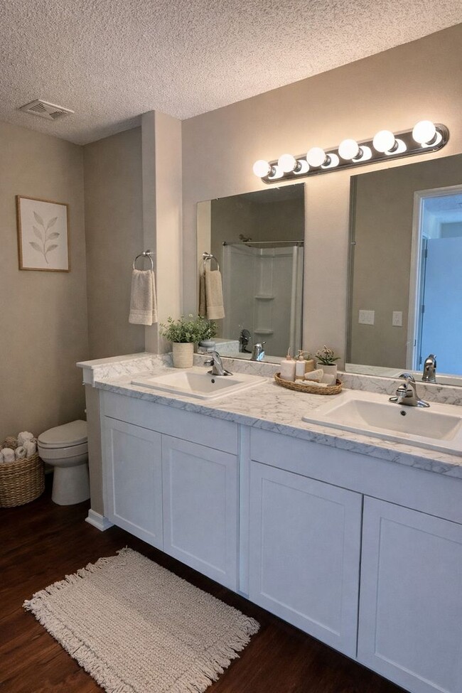 Building Photo - Private Condo in The Meridian, Mount Pleasant - Available July 1, 2026!