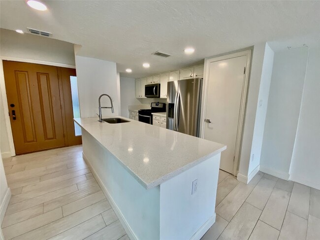 Primary Photo - 1259 Blalock Rd