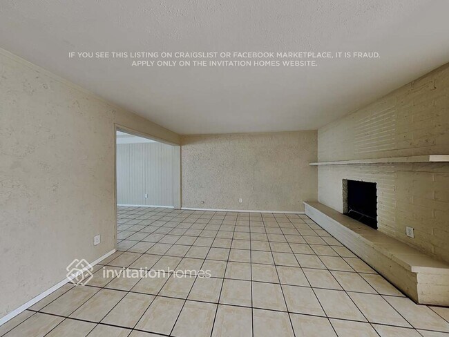 Building Photo - 5501 W Heatherbrae Dr