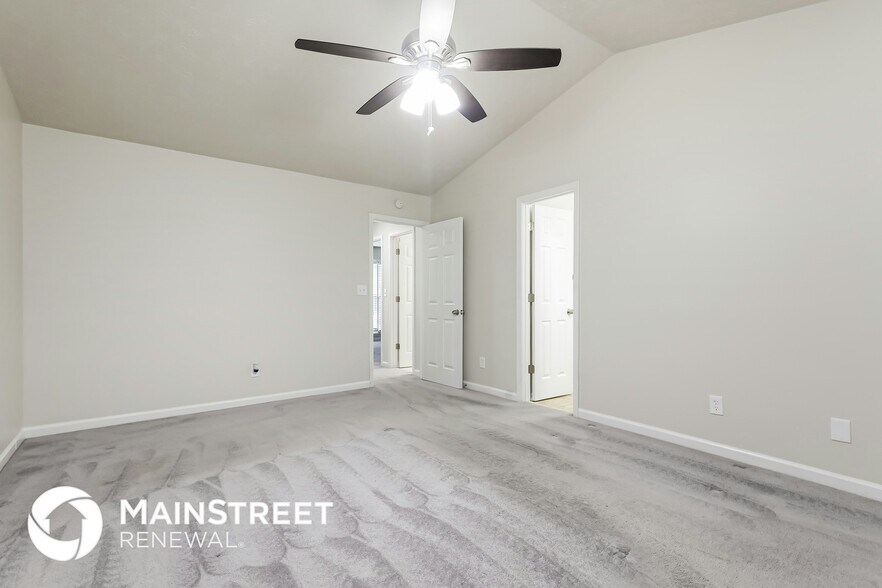 Building Photo - 3410 Poplar Ridge Dr