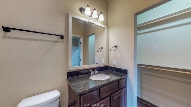 Building Photo - 111 Southland St