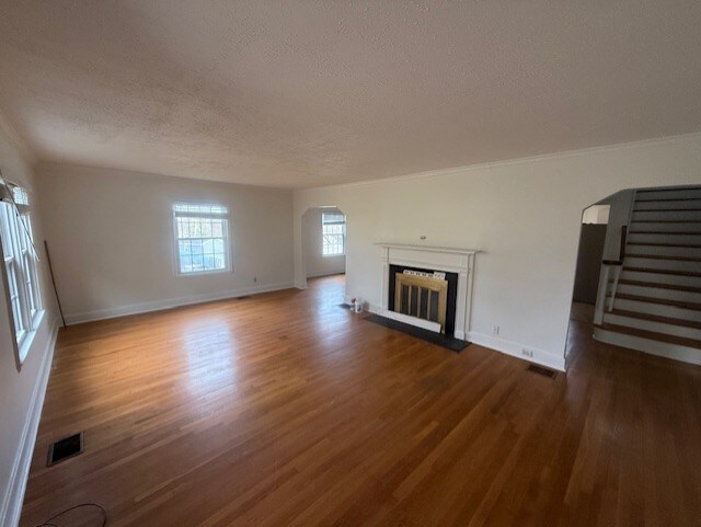 Building Photo - 510 Las Lomas Dr