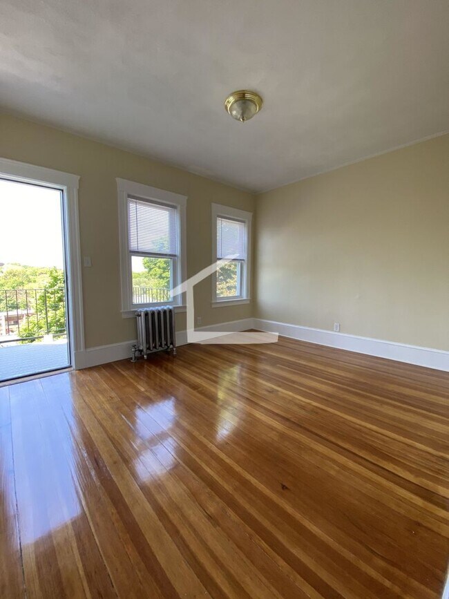 Building Photo - Brookline / Washington Sq 4 Bed/2 Bath with INDIVIDUAL, PRIVATE BEDROOMS for Rent.  Available Now