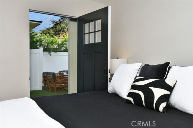 Building Photo - 4133 Irving Pl