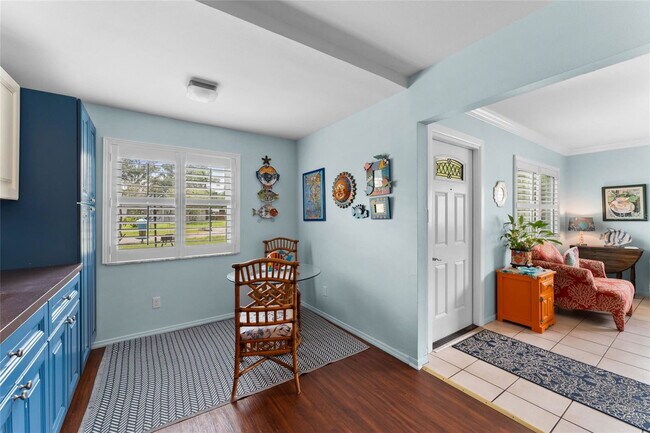 Building Photo - 209 Emerald Ln