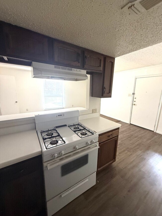 Building Photo - 109 Smith Ln