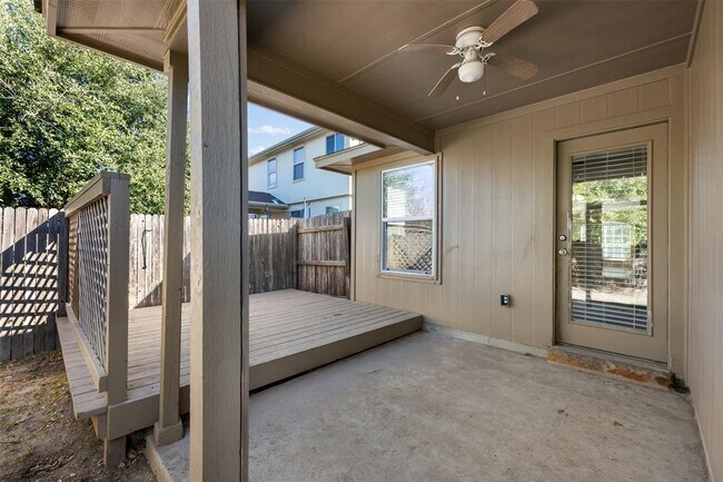 Building Photo - 220 Bauxite Dr