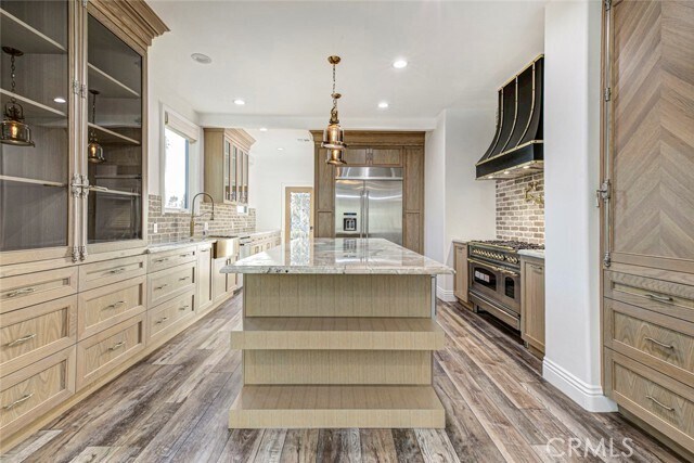 Building Photo - 954 Rosemount Rd