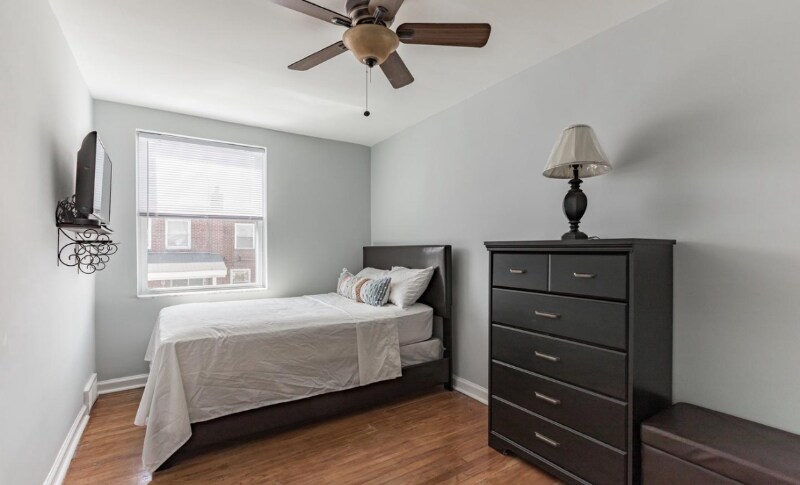 Building Photo - 4310 I St