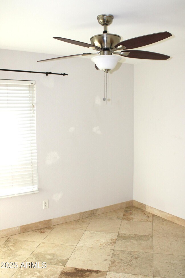 Building Photo - 4046 E Hidalgo Ave