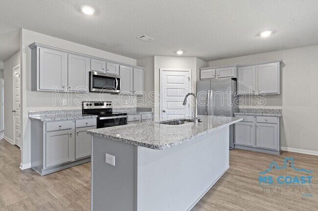 Building Photo - 15236 Cypress Way