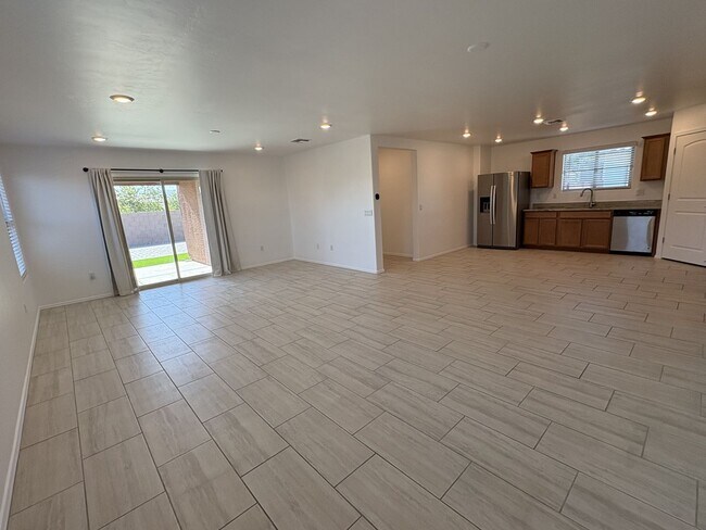Building Photo - Beautiful Eastside Tucson  rental