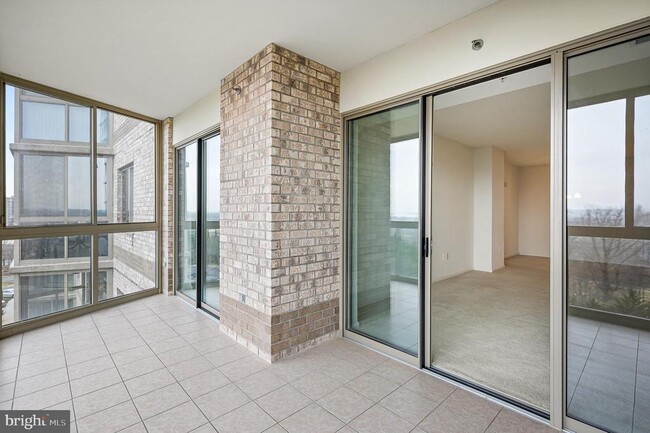 Building Photo - 19355 Cypress Ridge Terrace