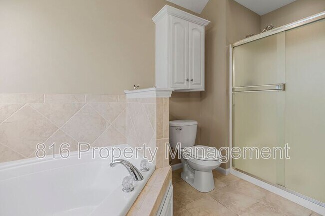 Building Photo - 701 Tomahawk Ct
