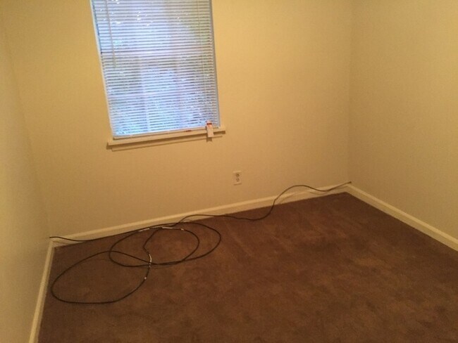 Building Photo - 3 Bed/2 Bath 2-Story Duplex in Prattville