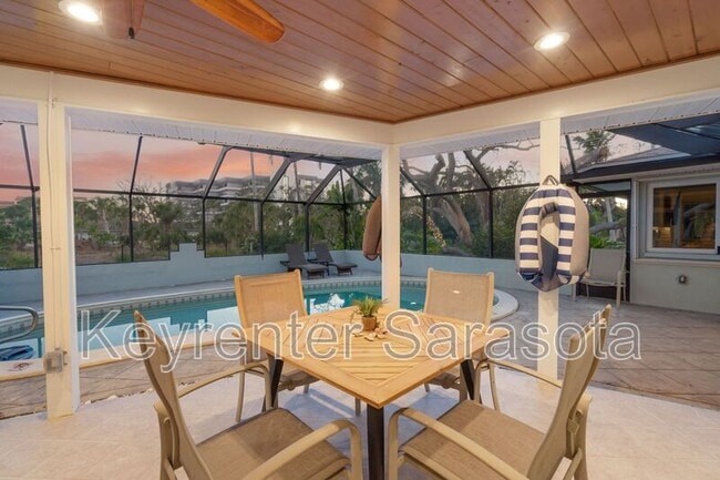 Building Photo - 8560 Heron Lagoon Cir