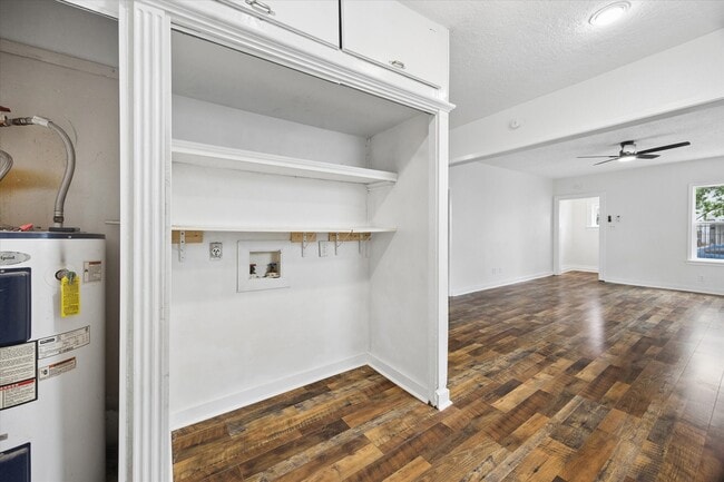 Building Photo - 2701 Truxillo St
