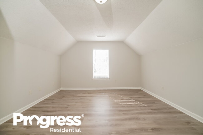Building Photo - 4956 Glenalden Cove