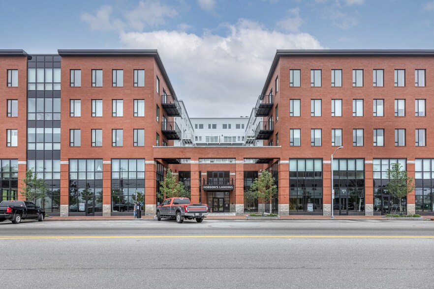 Face of Facility - 383 Commercial St