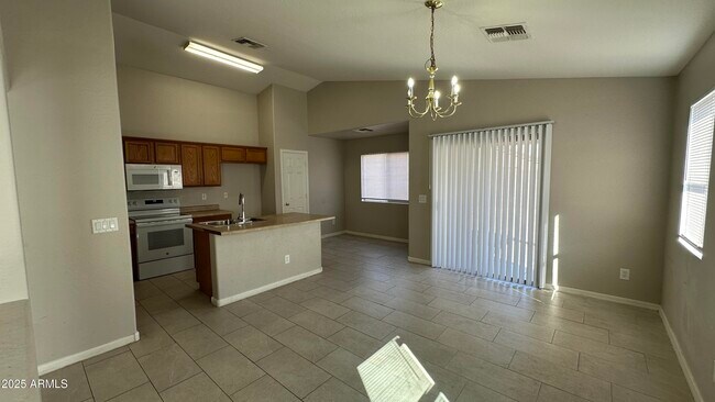 Building Photo - 8516 W Riley Rd
