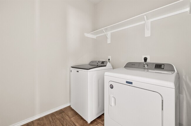 Building Photo - 4214 Fornari Ln