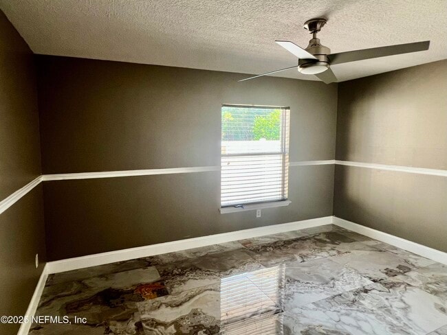 Building Photo - 13727 Victoria Lakes Dr