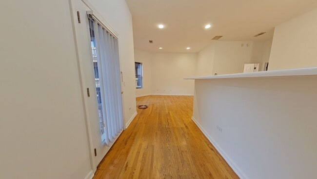 Building Photo - 721-23 Briar