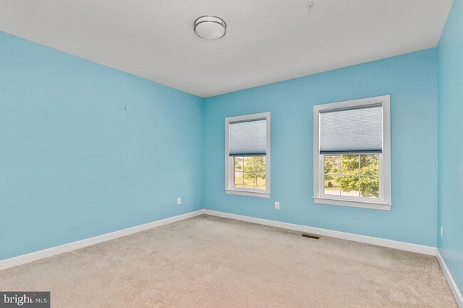 Building Photo - 15305 Sweetbay St