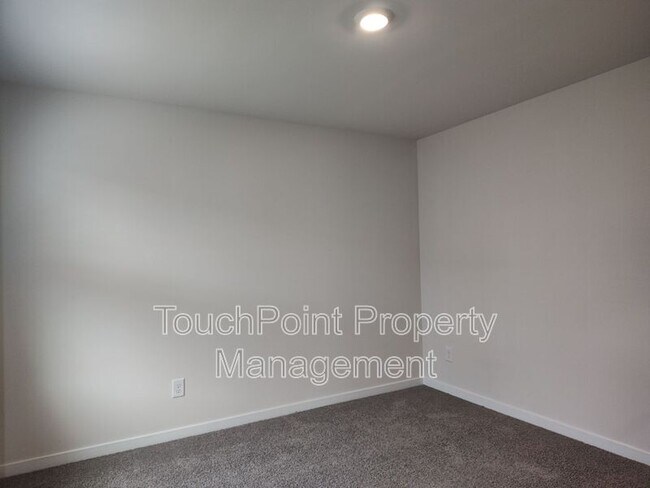 Building Photo - 12028 Zazu Wy