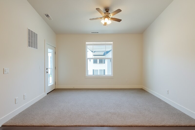 Building Photo - 4777 Alder Dr