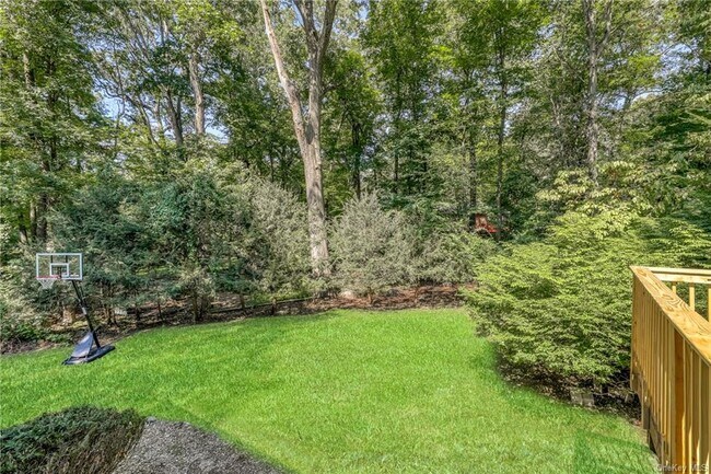 Building Photo - 4 Hamilton Ln