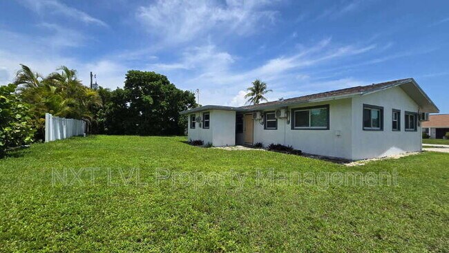 Building Photo - 603 SE 46th Ter